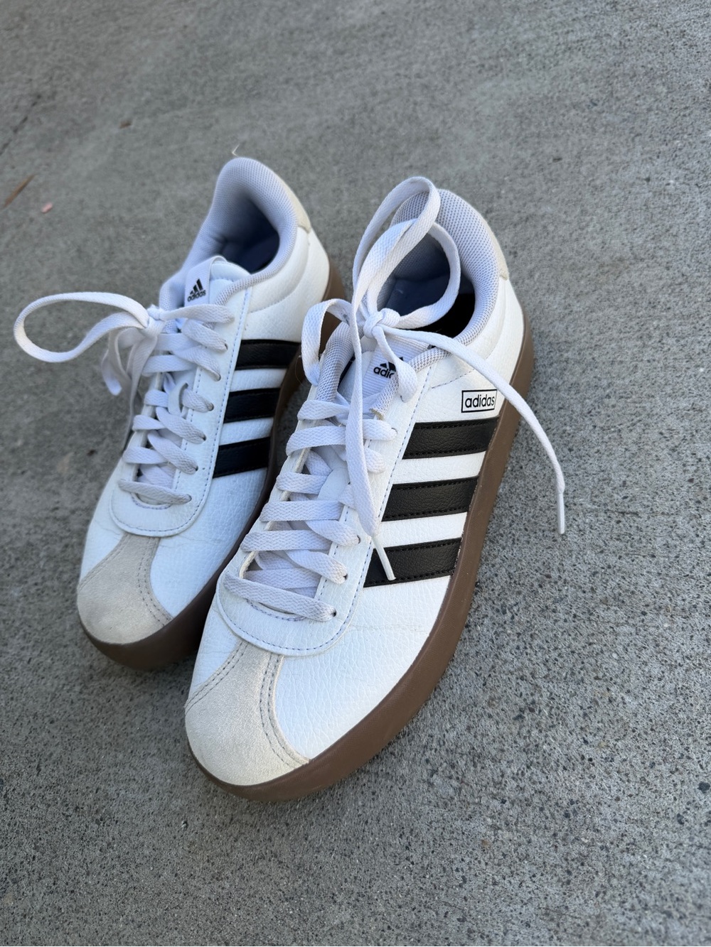 adidas Men’s White samba Sneakers with Black Stripes